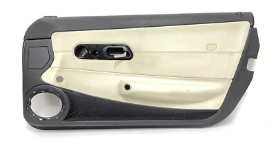 Chrysler Crossfire Roadster 2005 panel de puerta derecha vainilla 54 k Foto 1 de 4