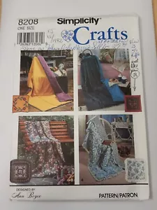 Simplicity 8208 Kissen in einer Decke - 4 Stile Home Decor UNGESCHNITTENES Schnittmuster - Bild 1 von 2
