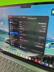2025 Apple MacBook Air 13 pollici chip M4 16 GB RAM 256 GB SSD - Foto 1 di 11