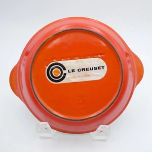 Plato Redondo Le Creuset Au Gratinado #3 Hierro Fundido Llama Naranja De Colección Nueva Pegatina - Imagen 1 de 5