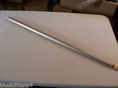 1999 JAGUAR XJ8 RIGHT FRONT DOOR TRIM MOLDING ORIGINAL JAG  PART XJ6 1995 GOLD Foto 1 de 4