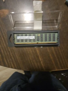 Samsung 16GB DDR4 PC4-2133P 2Rx4 ECC REG DIMM 288 Pin - Picture 1 of 3