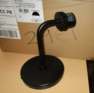 NUEVO Aplique Único Pottery Barn Reagan Globo ANTIGUO BRONCE NEGRO Y VIDRIO TRANSPARENTE Foto 1 de 4