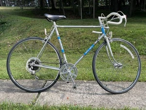 Vintage 1977 Raleigh Grand Prix 10 Speed Road Bike Nice Men’s Canada 27x1-1/4”  - Picture 1 of 21
