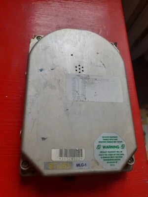 Vintage Retro Hard Disk Drive HDD Seagate ST-251 MLC-1 MFM 5.25" 42 MB for 286 - Image 1 of 4