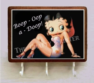BETTY BOOP Wooden Wall Plaque - Hooks for Key Holder or Other Hanging Items - Picture 1 of 1
