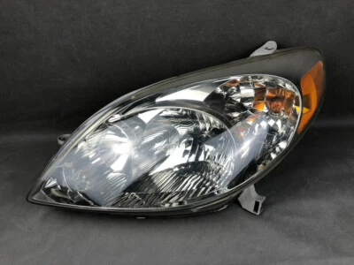 2003-2008 Toyota Matrix  Left Driver Halogen Headlight OEM 85 - Image 1 of 4