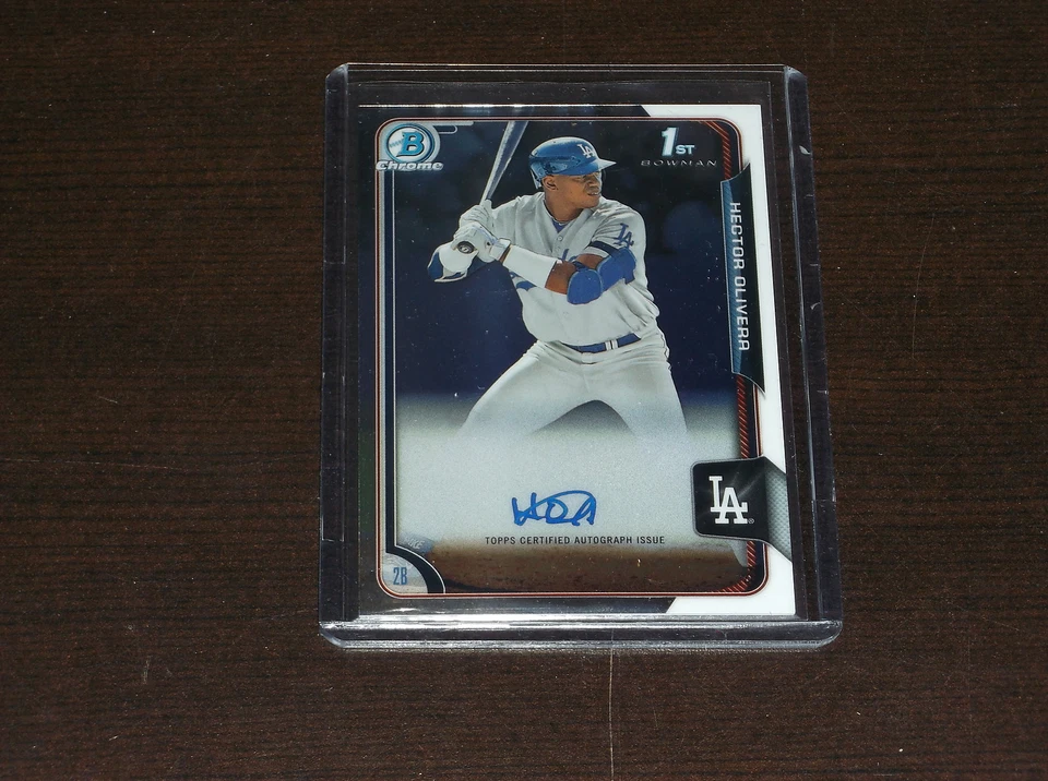 2015 BOWMAN CHROME HECTOR OLIVERA AUTOGRAPHED BASEBALL CARD # BCAP-HO DOGERS - Image 1 of 1