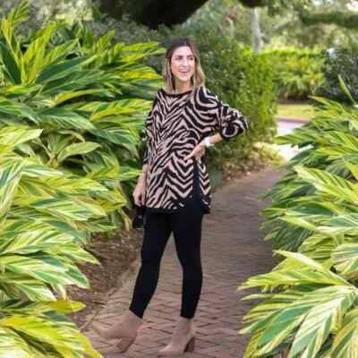 Suéter Suéter Cabi Dani Top Talla S Estampado Animal Tejido Negro y Beige Foto 1 de 4