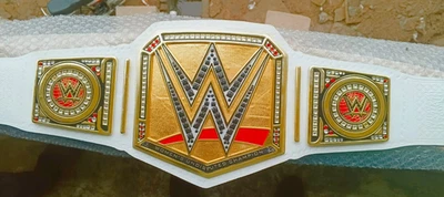 Réplica de cinturón de título de campeonato de peso pesado indiscutible para mujer placas de latón Foto 1 de 4