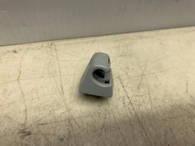 1998-2002 MERCEDES BENZ E320 LEFT OR RIGHT SUNVISOR CLIP LATCH HOOK GRAY OEM - Image 1 of 4
