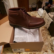 clarks slip resistant shoes mens