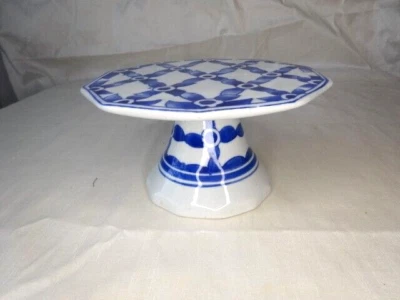 MINI BLUE & WHITE SIVESTRI CAKE STAND 6  D X 3 1/4  H OCTAGON SHAPE EX CONDITION - Image 1 of 4