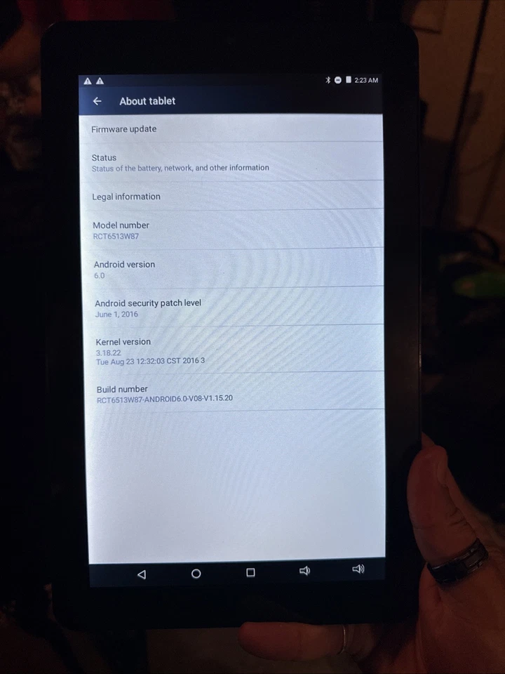 Tablet RCA com teclado - Imagem 1 de 4
