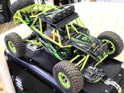 WLtoys 12427 als Roller mit Servo - Bild 1 von 4