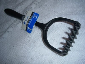 RADA CUTLERY W954  Potato Masher NON-SCRATCH nylon head and soft grip handle USA - Picture 1 of 4