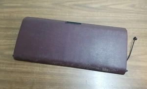 1988-1994 Chevrolet GMC C/K Red Glove Box Storage Compartment Door OEM - Foto 1 di 8