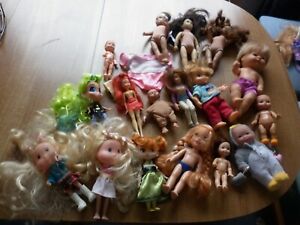 bundle of 17 small dolls various makes  between 4inch an 7 inch  good conditon