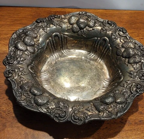 Sterling Silver Woodside Strawberry Fruit Bowl Dish #1570 Antique-Victorian 146g Cover