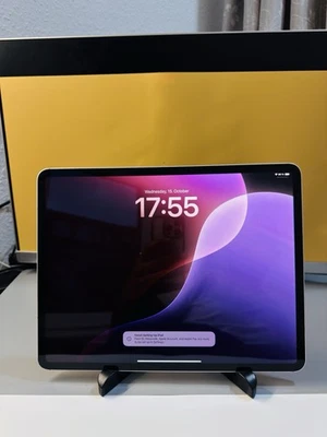 iPad Pro 4. Gen 128GB, Wi-Fi+4G, 12,9 Zoll - Silber Batteriezustand 92 % - Bild 1 von 4