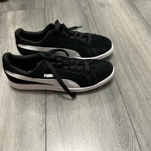 Größe 10 - Puma Smash SD schwarz - 361730-01 - Bild 1 von 8