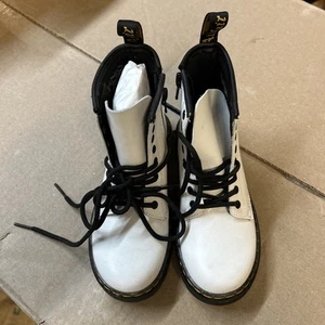 Dr. Martens Zavala Combat Boots White NEW Kids Size US 13 - Picture 1 of 11