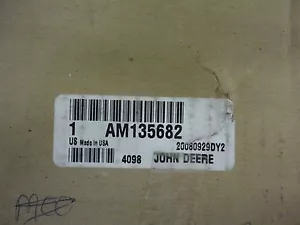 Husillo de rueda JOHN DEERE mano derecha HR AM135682 X300 X304 X320 X340 X500 X520 - Imagen 1 de 3