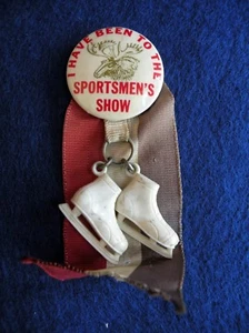 Vtg MOOSE I Have Been to the Sportsmen's Show Celluloid Pin Button Ice Skates - Picture 1 of 3