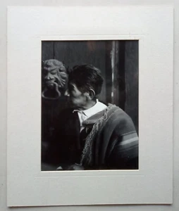 Stern, Grete - Fotografía en gelatina de plata - 24 x 18 cm - Con sello al dorso - Bild 1 von 2
