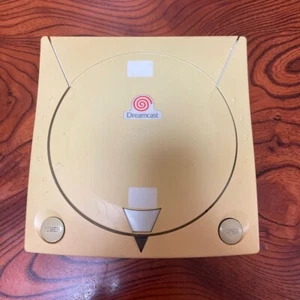 Sega Dreamcast HKT-3000 Console Japanese Junks for parts - Picture 1 of 2