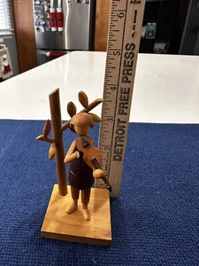 Figura de niño de madera tallada a mano con violín Polonia - Imagen 1 de 5