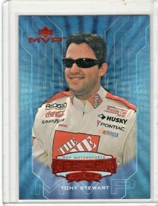 Tony Stewart 2000 Upper Deck MVP Carta Rossa #NS-1 NASCAR Stars - Foto 1 di 2