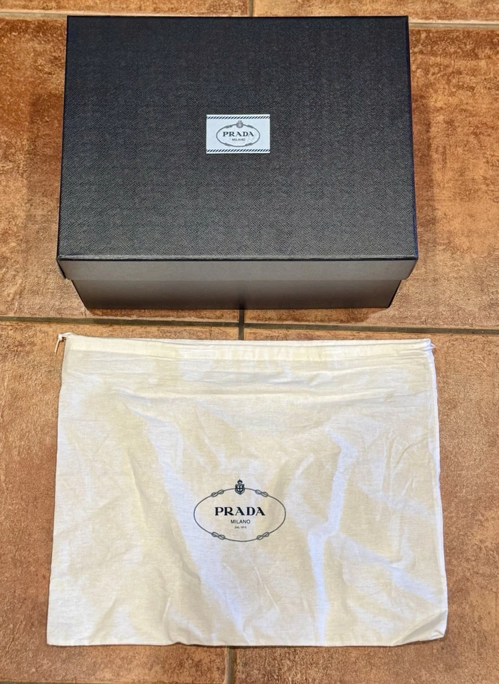 Nuevo Logotipo PRADA Auténtico Regalo Cartera Caja Cubierta Antipolvo Bolsa y Envío Kit Tejido Foto 1 de 4