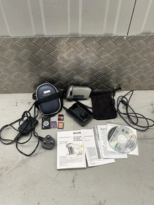Sanyo Xacti VPC-HD700 Camera Recorder Camcorder Digital Movie 720p HD Charger - Picture 1 of 13