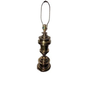 Mid Century Tischlampe Stiffel massiv Messing schwer Vintage. Kein Schirm, kein Zifferblatt - Bild 1 von 8