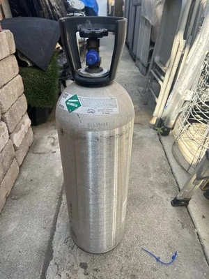 Hydrofarm 20 Lb (CO2) fool loaded Carbon Dioxide Tank Aluminum Silver