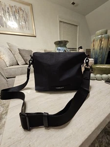 Timbuk2 kleine klassische Messenger / Crossbody Umhängetasche - Bild 1 von 16