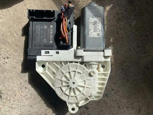 VW AUDI SEAT SKODA 5DR PASSENGER FRONT WINDOW MOTOR 1K0959792C - Picture 1 of 3