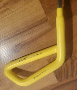 A.S.S.I.S.T. Matzie Golf Swing Training Aid Trainer Grip RH Yellow 37-Inch - Picture 1 of 8