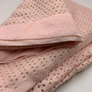 Vintage Decke Baby Rosa Witney Honeycomb Courtelle Cellular Überwurf Retro 60er Jahre - Bild 1 von 7