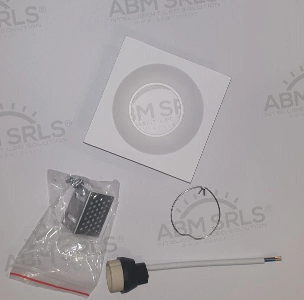 Faretto in gesso quadrato GS-22 verniciabile a scomparsa + attacco GU10 - Immagine 1 di 1