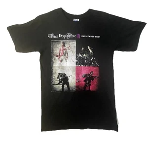 Neu! THREE DAYS GRACE S Konzert T-Shirt SCHWARZ 2 Seiten LIFE STARTS NOW TOUR 2009 - Bild 1 von 5