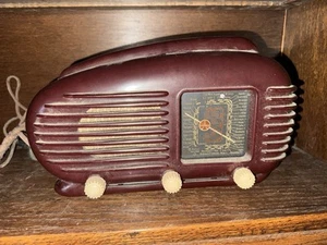 RADIO Tesla Tailsman de colección años 50 - hermoso estado - Imagen 1 de 4