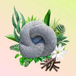 VOSK Handmade Kerze - Knotenkerze, nasser Stein, Eukalyptus - Bild 1 von 6