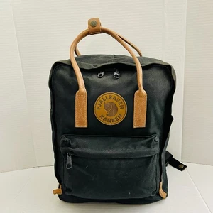 Mochila Fjallraven Kanken 23565 negra - Imagen 1 de 10