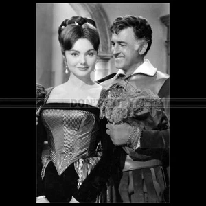 Photo F.022479 SYLVA KOSCINA & STEWART GRANGER (SWORDSMAN OF SIENA) 1962 - Photo 1/1
