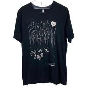 Camiseta Steve Grand Firmada We Are The Night Adulto Grande Negra - Imagen 1 de 7