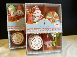 Meri Meri Circus Cupcake Decorating Kit 24 Cupcake Cases & Toppers - Picture 1 of 2