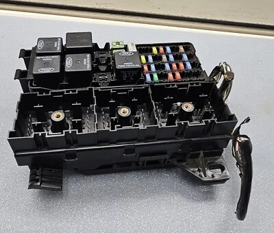 02-03 FORD TAURUS MERCURY SABLE FUSE BOX BCM GEM MODULE MULTIFUNCTION RELAY OEM - Image 1 of 4