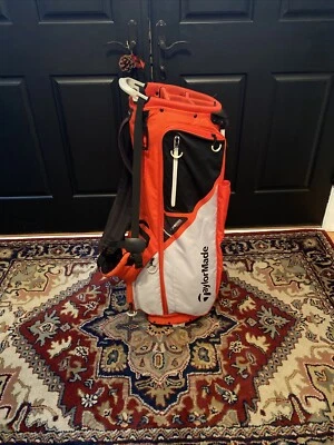 Сумка-стойка TaylorMade Flextech Lite красная/белая (б/у) - Изображение 1 из 4